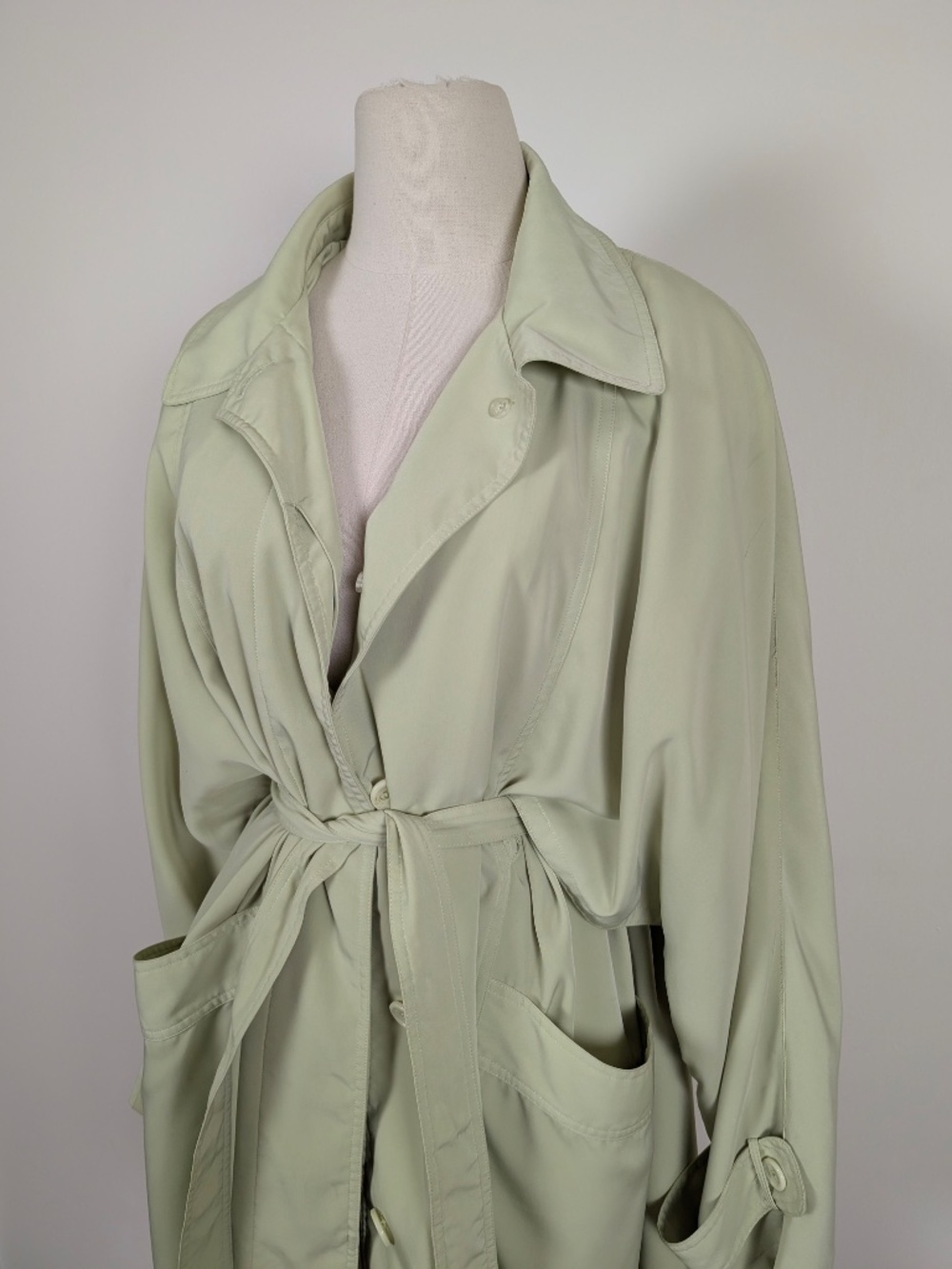 Vintage Emblem Pastel Green Trench Coat Size Large Parisian - Picture 8 of 15